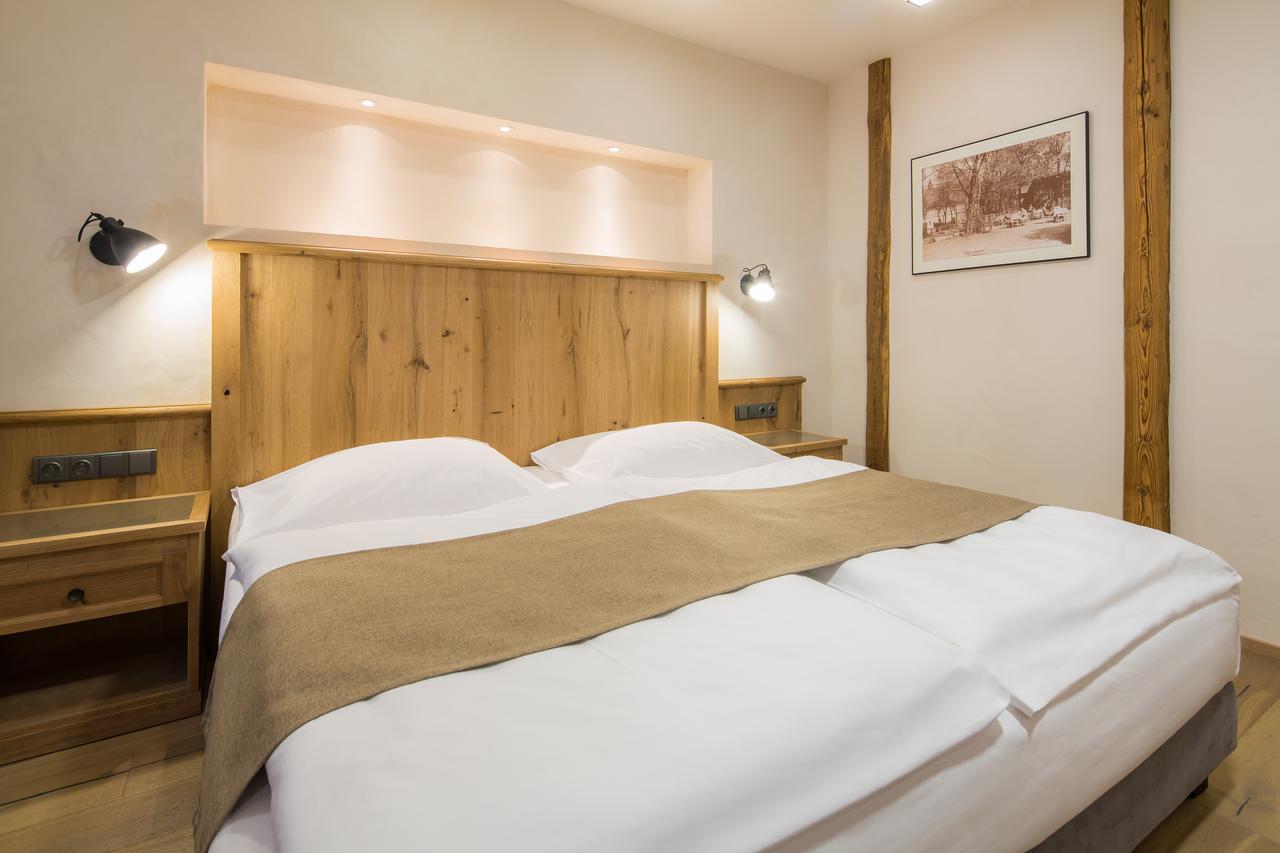 Hotel Male Versailles Карлови Вари Екстериор снимка