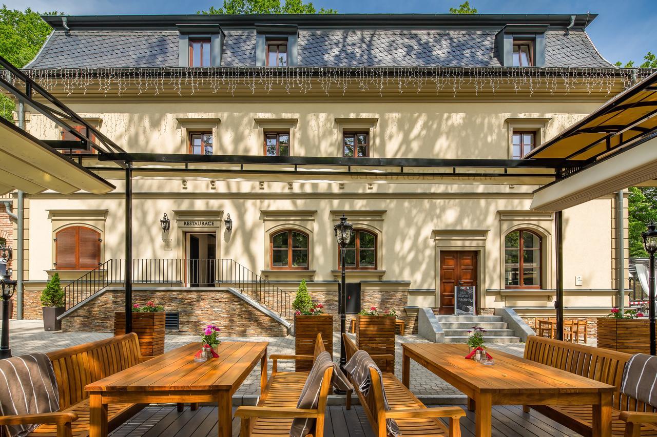 Hotel Male Versailles Карлови Вари Екстериор снимка